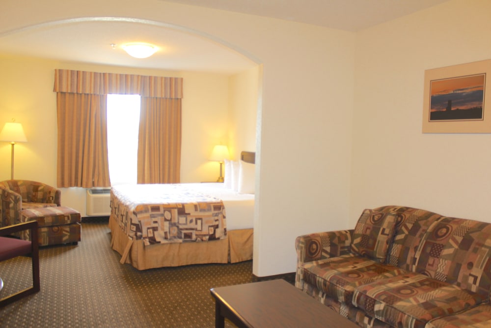 Standard Room, 1 King Bed photo 1