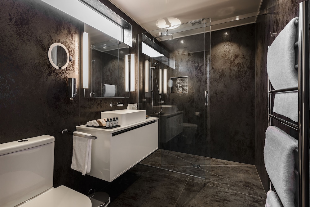 Deluxe Villa, 1 Bedroom, Ensuite photo 2