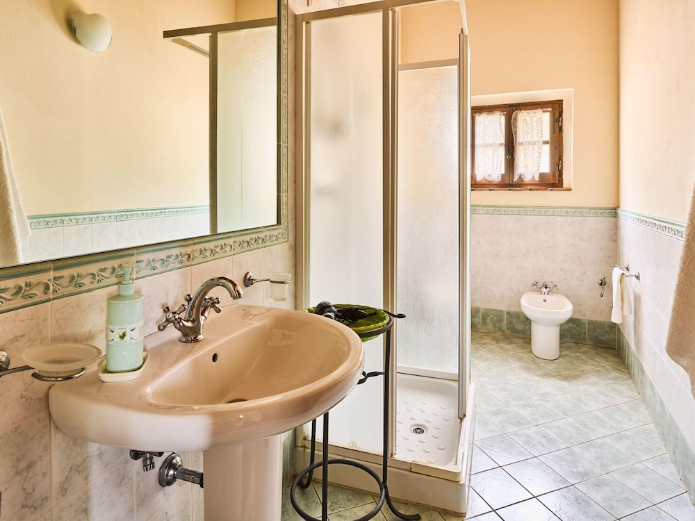 Villa photo 2