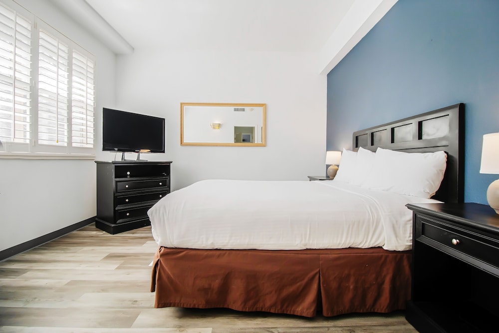 Suite, 1 Bedroom (Queen) - Photo 1