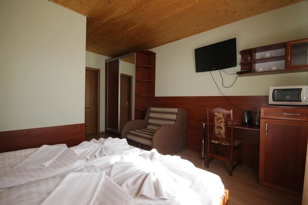 Superior Triple Room, Multiple Beds, Non Smoking photo 3