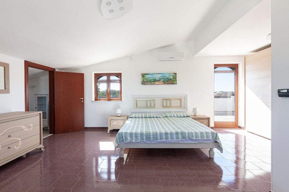 Standard Villa, Multiple Bedrooms (Tenuta San Cassiano With Garden And) photo 3