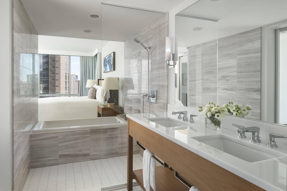 Suite, 1 Bedroom, Ocean View (corner)