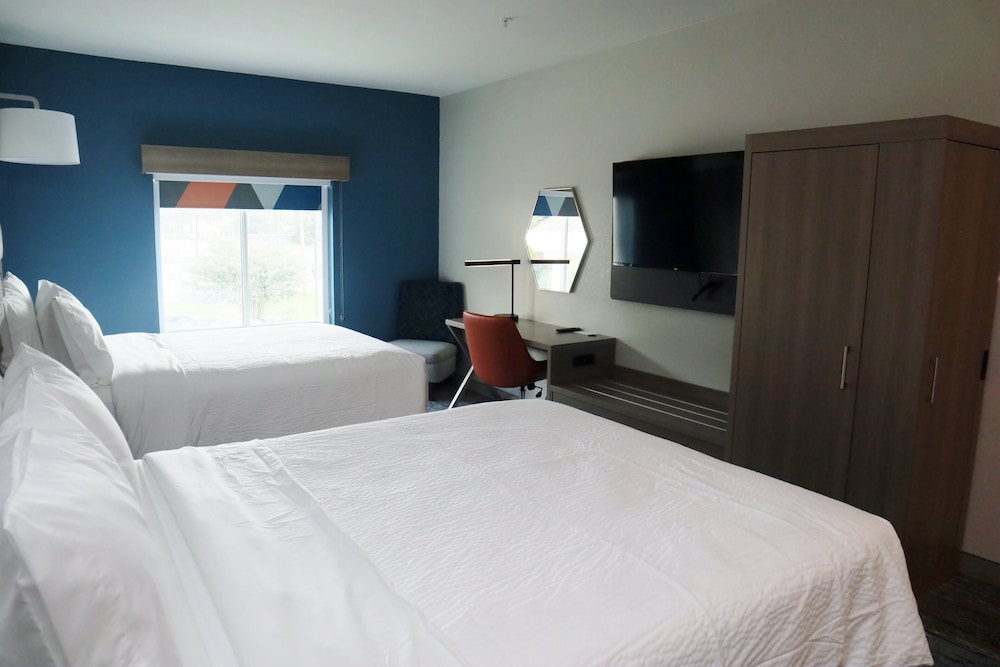 Suite - Photo 2