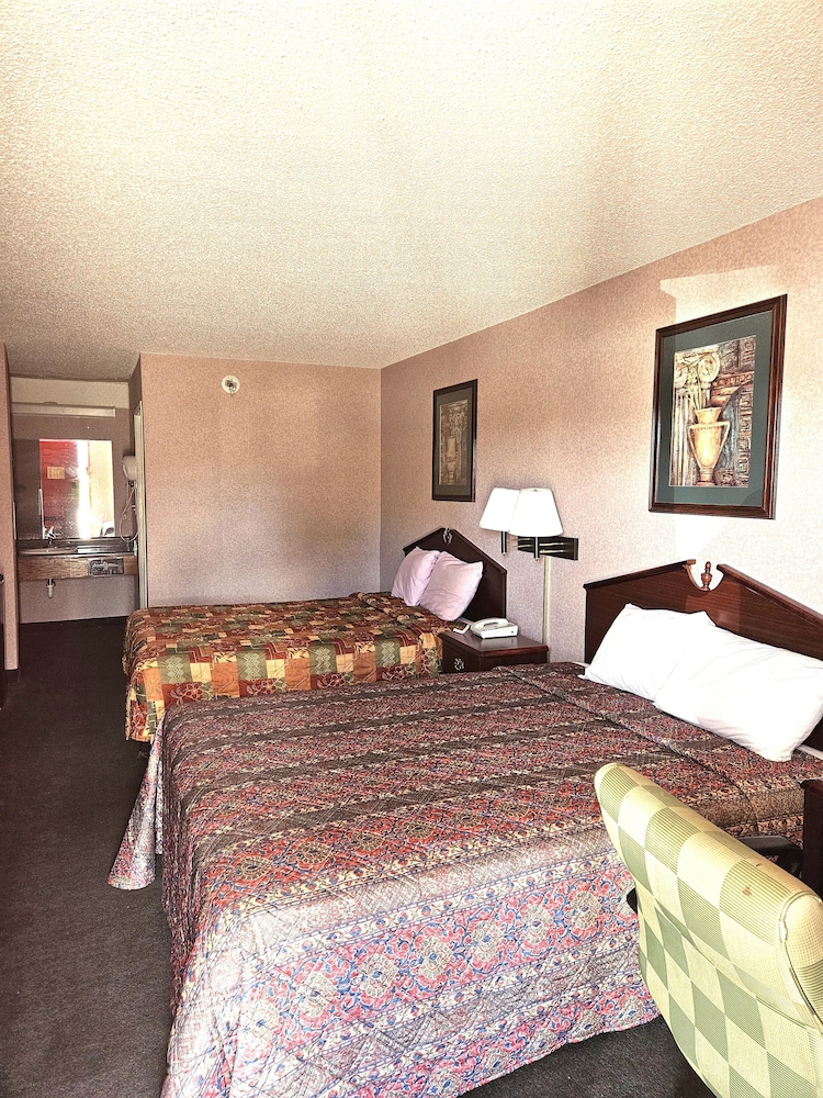 Room, 2 Double Beds, Non Smoking photo 3