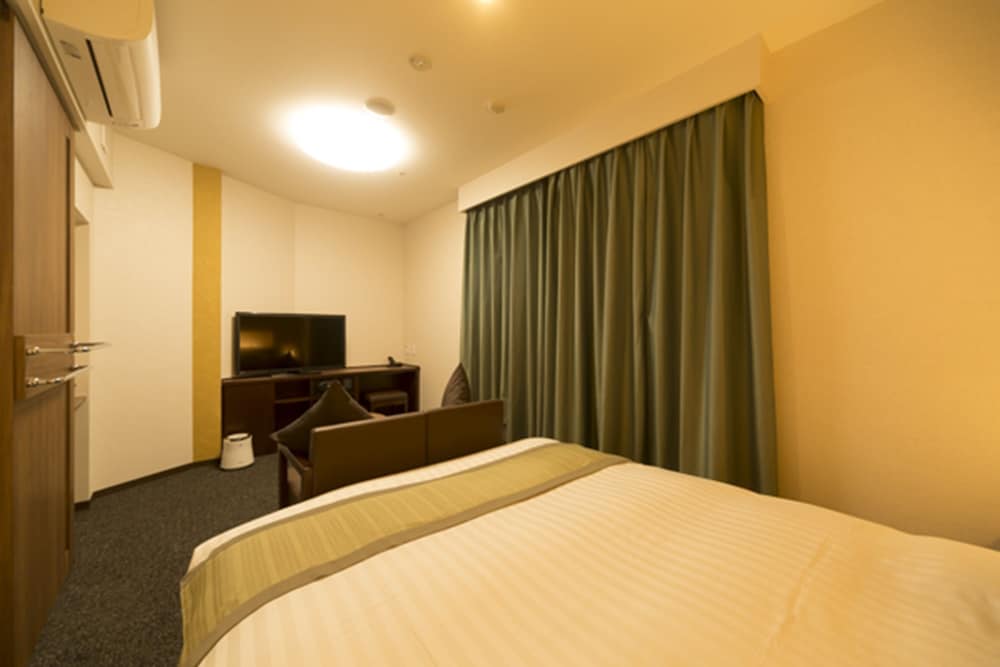 [No Cleaning Service] Semi Double Room, Non Smoking