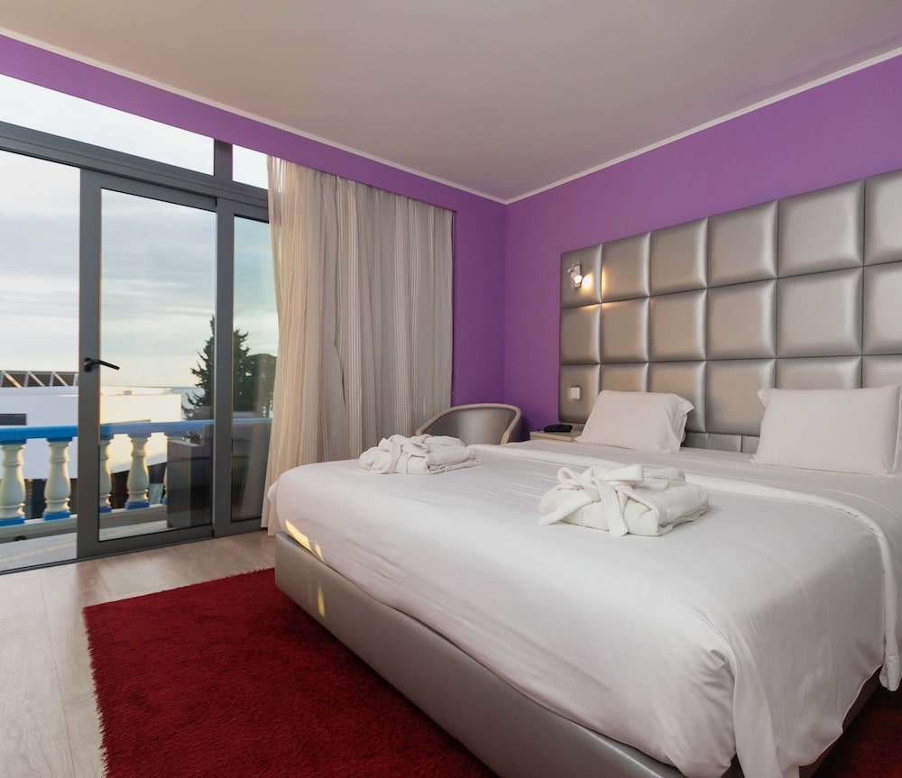 Deluxe Double Room, Sea View - Photo 6