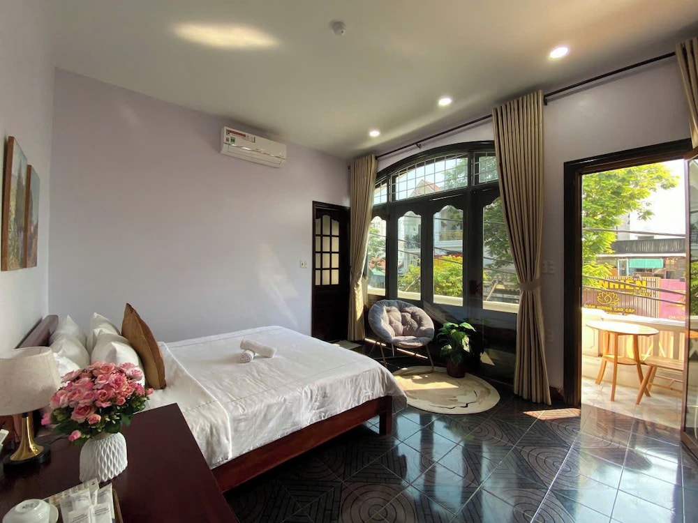 Deluxe Double Room, Balcony, City View