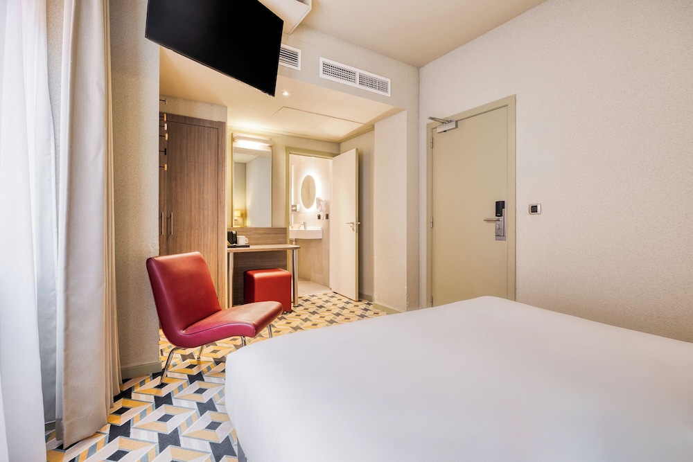 Classic Double Room, 1 Queen Bed - Photo 9