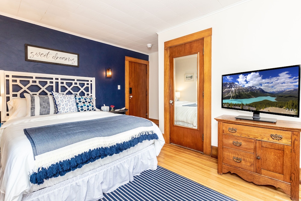 Blue Lights Room photo 1