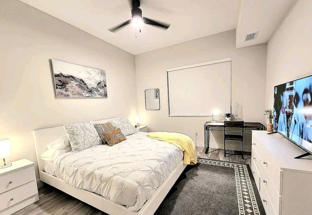 Luxury Apartment photo 2