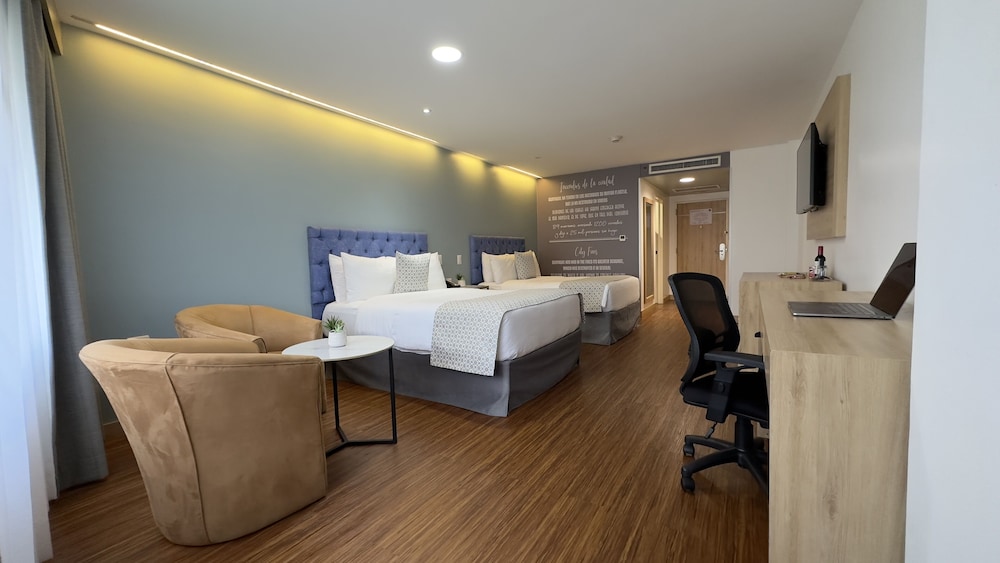 Business Room, 2 Double Beds, Non Smoking photo 1