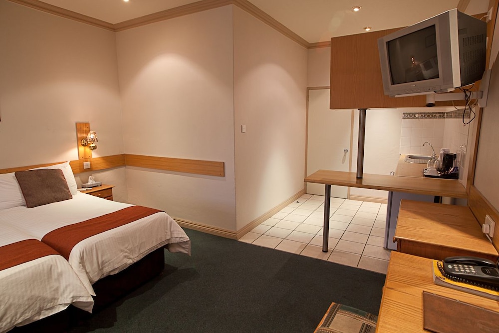 Deluxe Twin Room photo 3