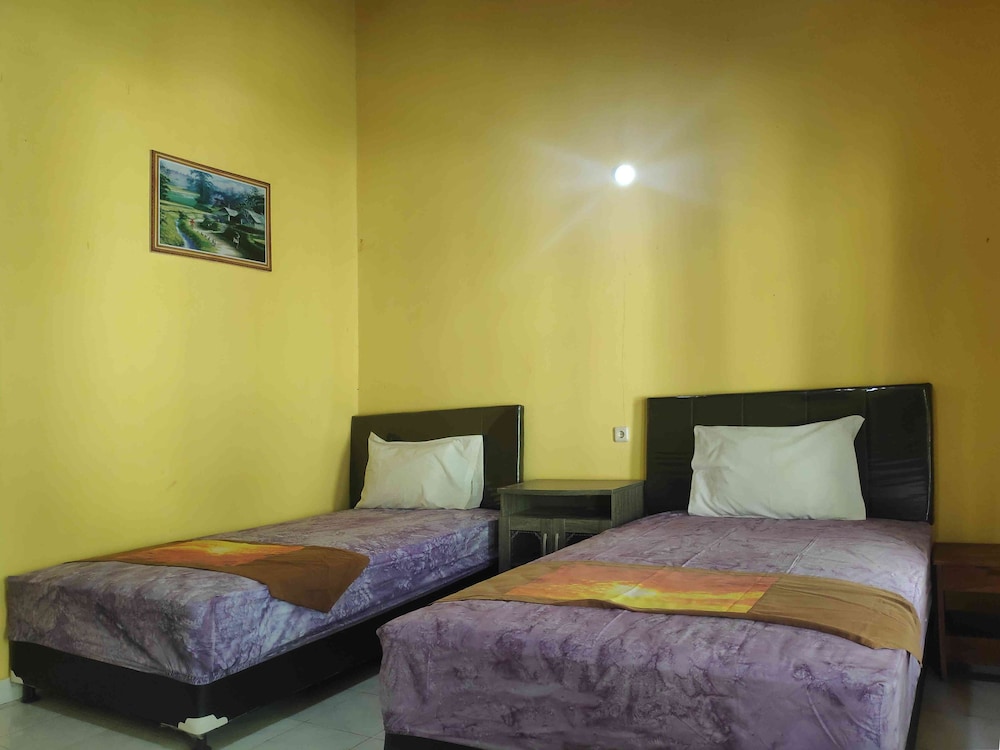 Deluxe Twin Room photo 3