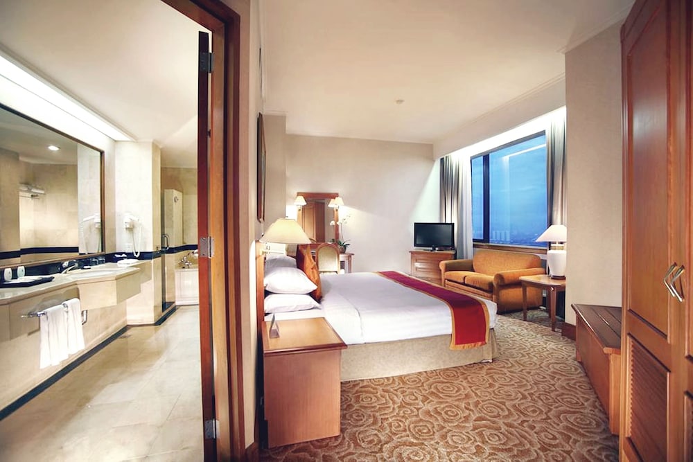 Deluxe Room, 1 King Bed