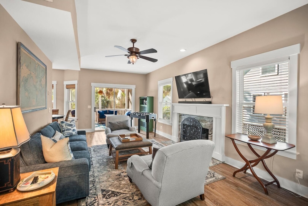 House, Multiple Beds, Patio, Garden View (609 Porpoise)