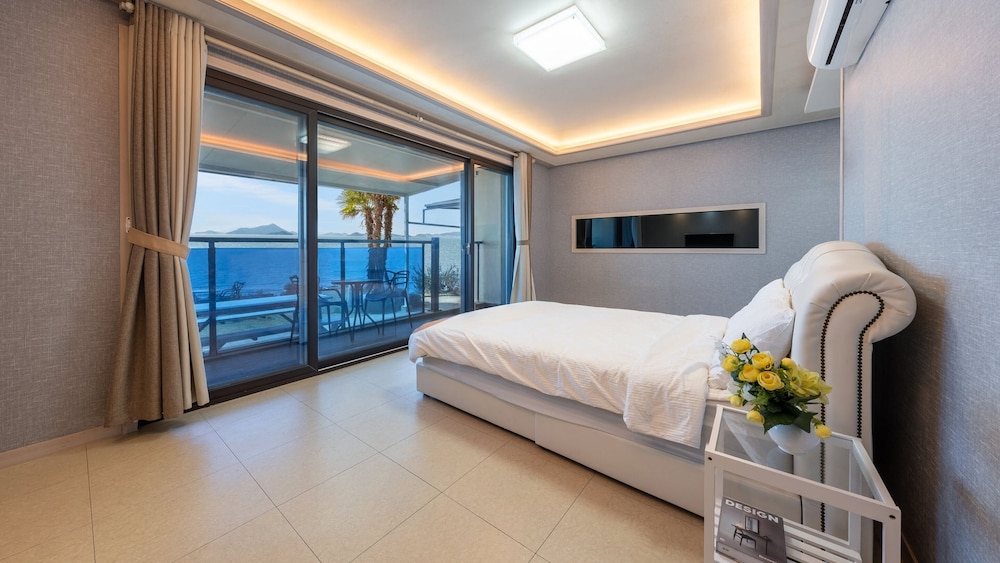 Basic Room, 1 Bedroom (ROOM 107(Ocean view)) - Photo 10