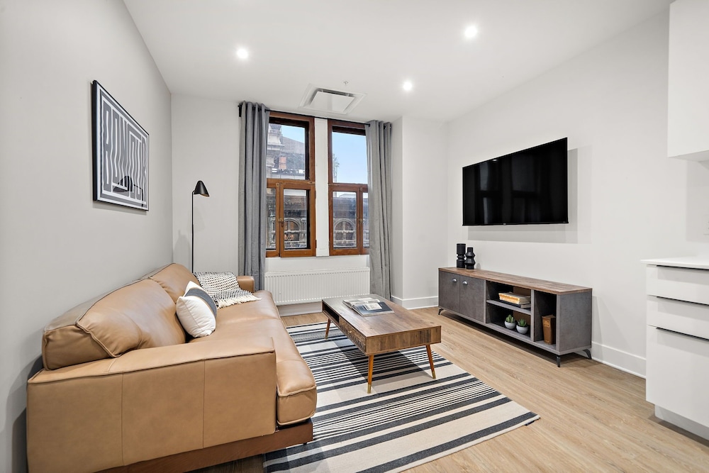 Comfort Apartment, City View