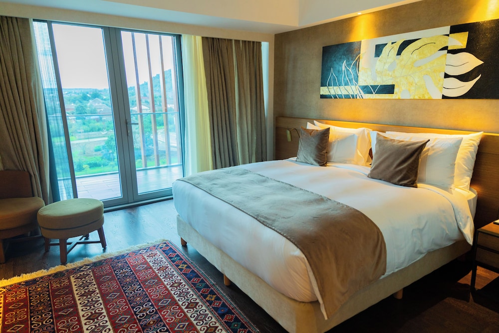 King Suite with Terrace