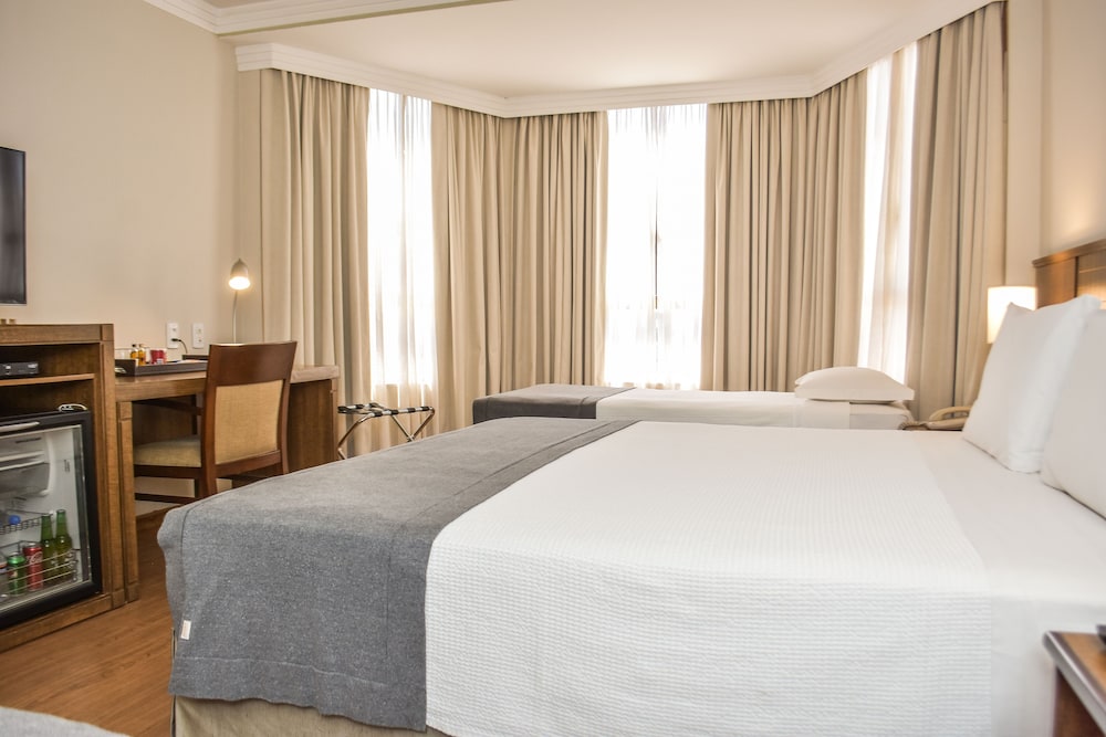Executive Room - Photo 1