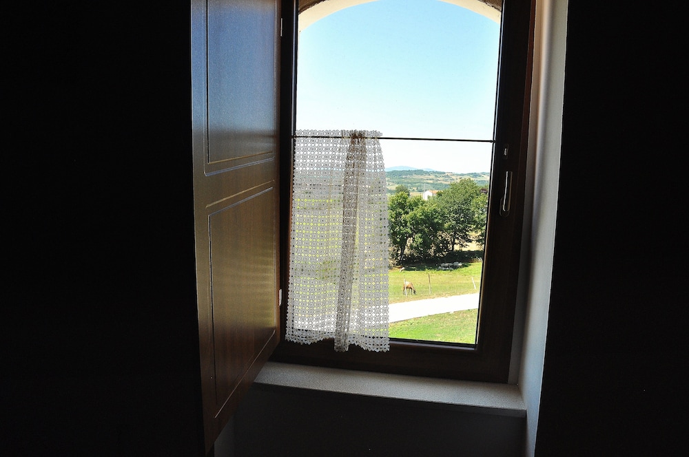 Superior Quadruple Room photo 2