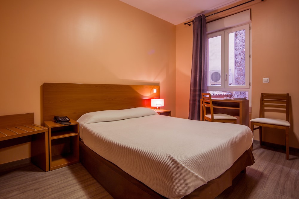 Chambre Double ( + 1 Enfant 3 Ans Max) photo 3
