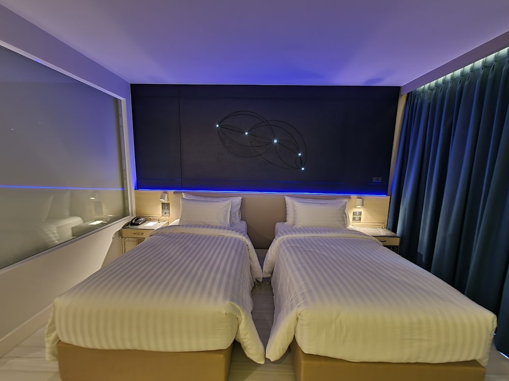 Superior Room (DEE Tower) - Photo 2