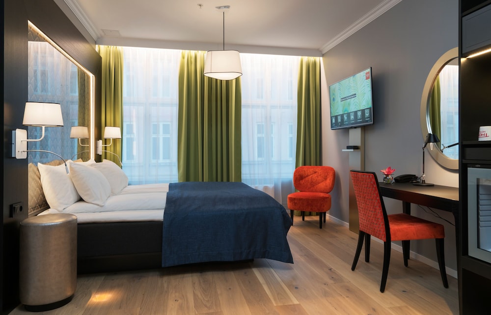 Room, 1 Double Bed, Accessible - Photo 1