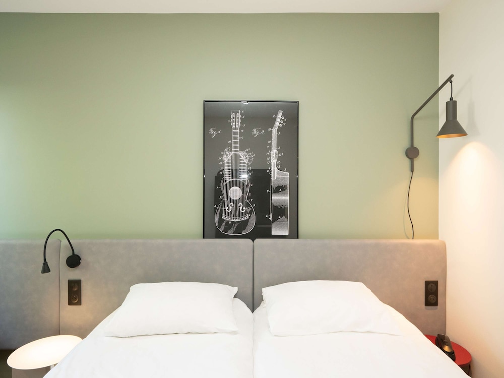 Standard Room, 2 Twin Beds - Photo 2