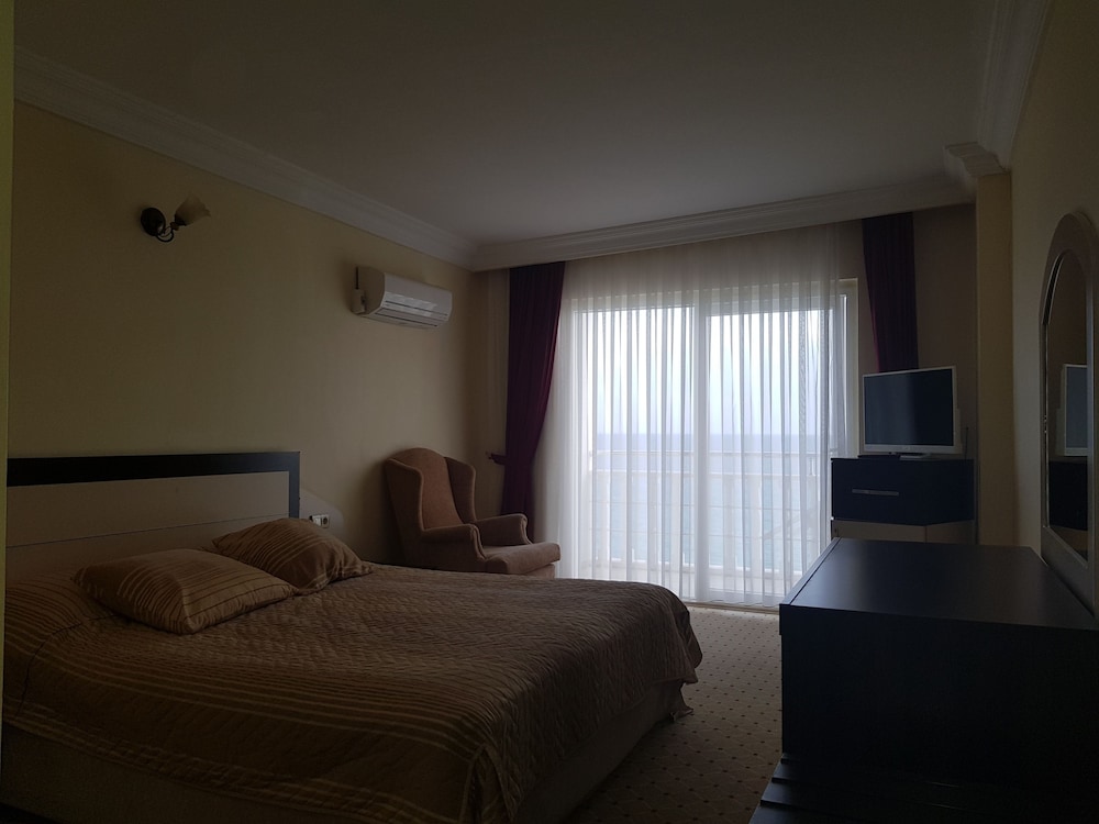 Standard Double Room, 1 Queen Bed, Sea View photo 1