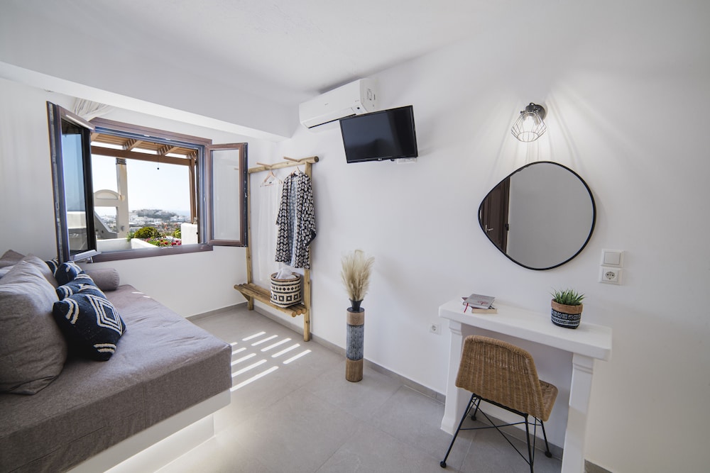 Deluxe Studio Suite, Sea View photo 1