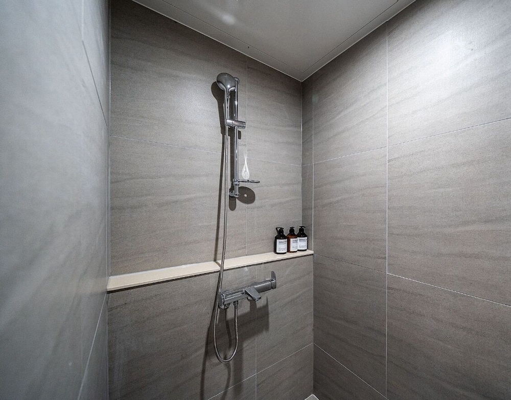 Deluxe Twin Room, City View