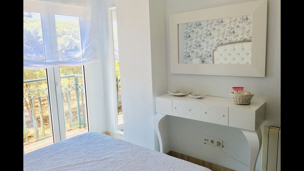 Apartment, 3 Bedrooms, Terrace, Sea View