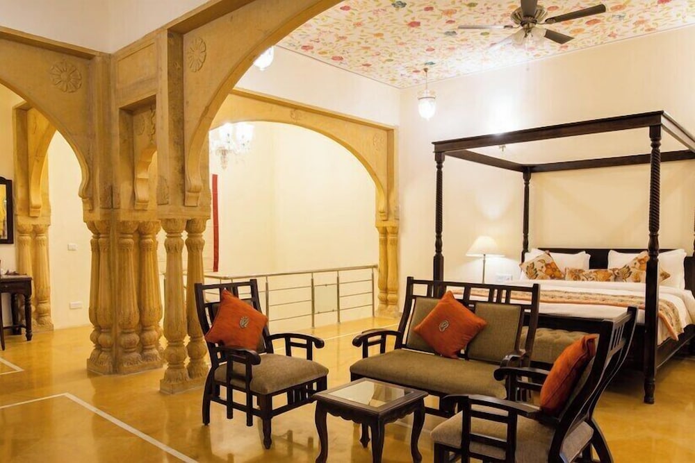 Maharaja Suite