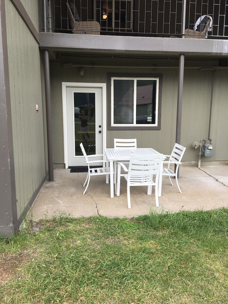 St. Mary Suite, Ground Floor, No Pets; Remodeled 2018 photo 3
