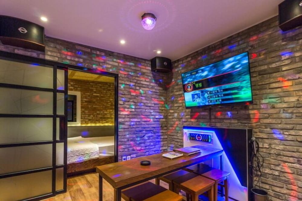Studio Suite photo 3