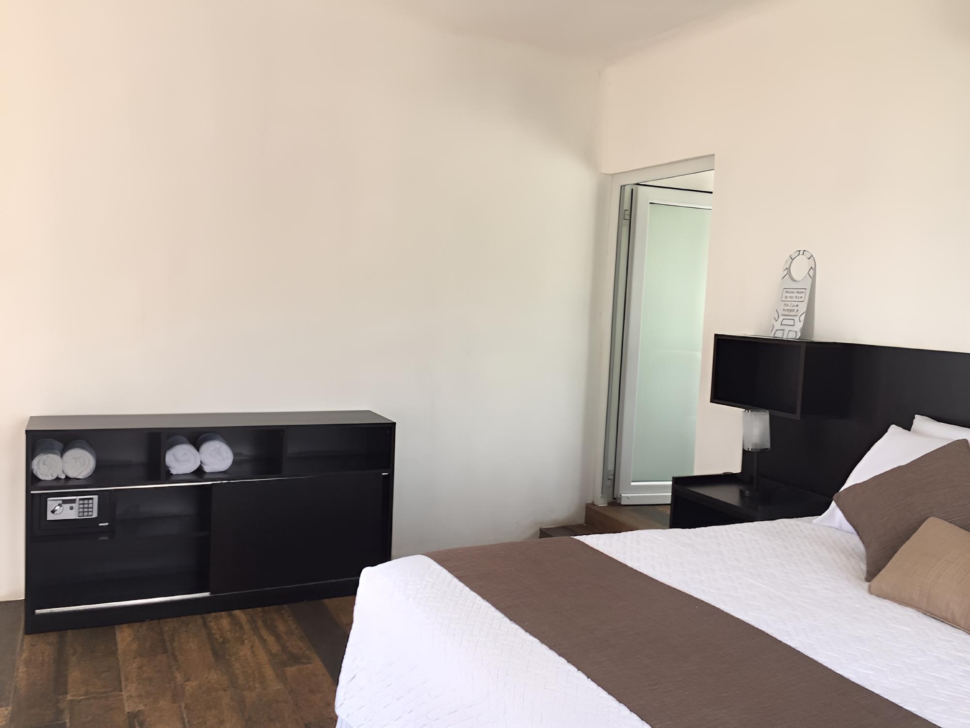 Deluxe Double Room, 2 Double Beds, Garden View photo 2