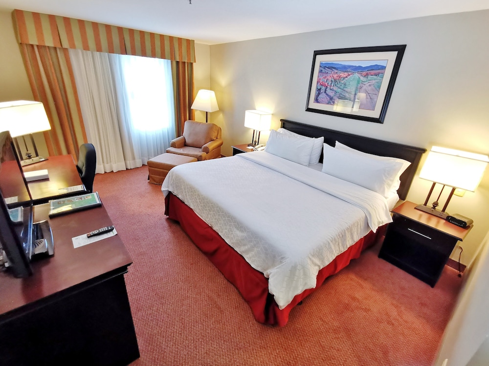 Standard Room, 1 King Bed - Photo 3