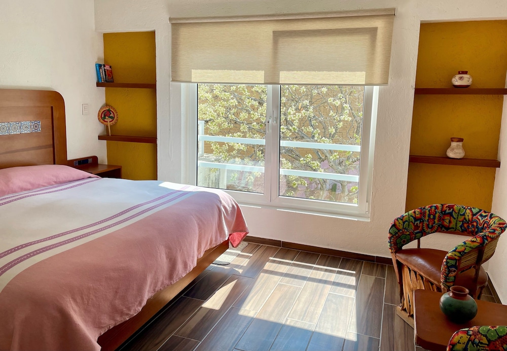 Double Room, 1 King Bed, Garden View