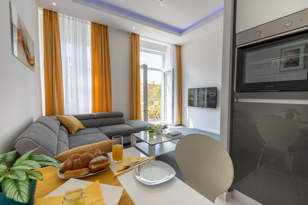 Comfort Apartment, 1 Bedroom, Petra Berislavica Street 13 photo 1