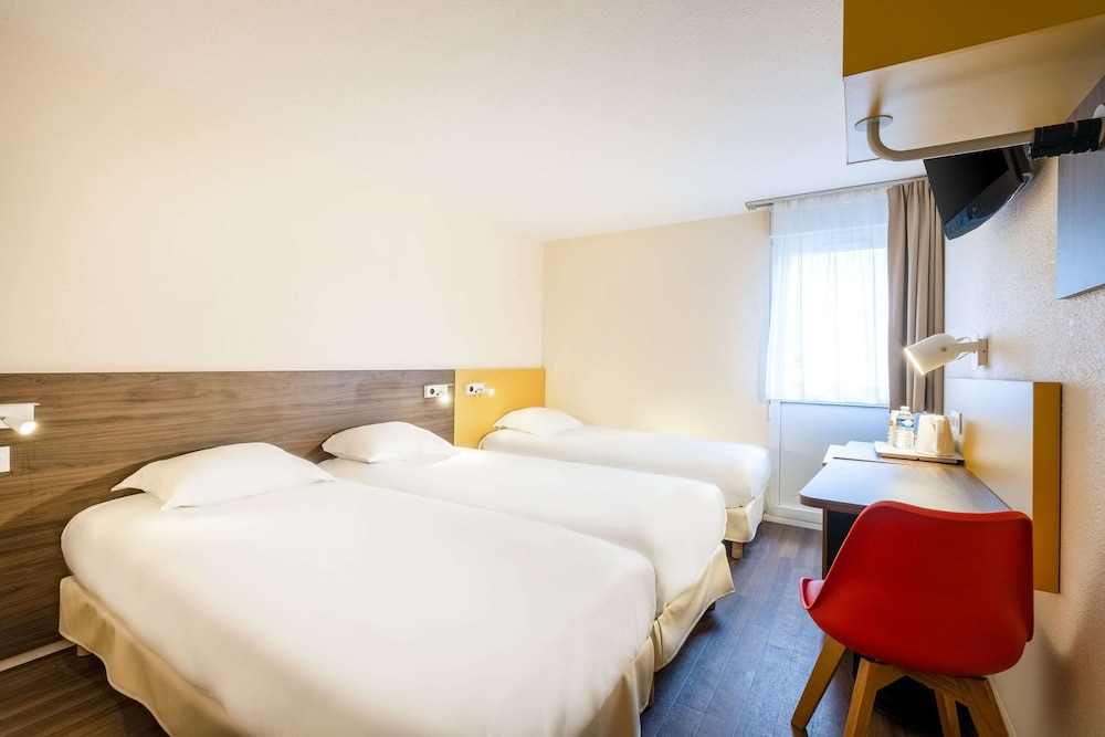 Standard Room, 3 Twin Beds, Non Smoking - Photo 1