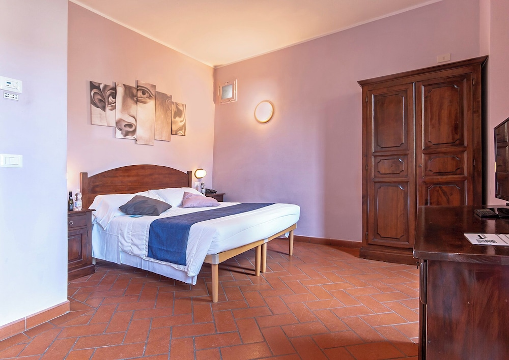 Double Room (Duomo lateral view) photo 3