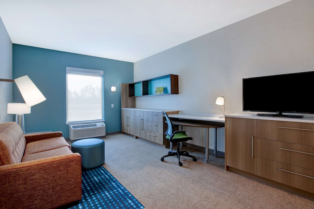 Suite, 2 Queen Beds, Accessible, Bathtub (Mobility & Hearing) - Photo 2