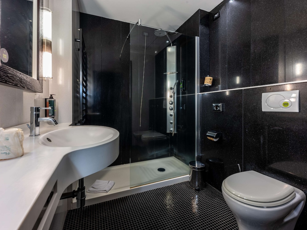 Superior Double Room - Photo 12