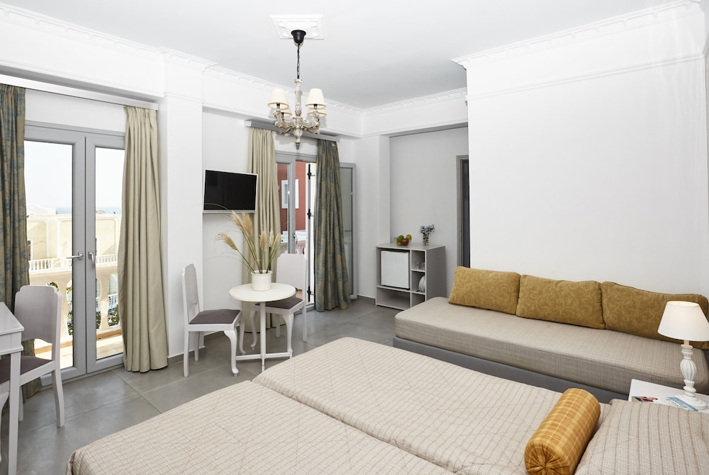 Superior Room - Photo 20