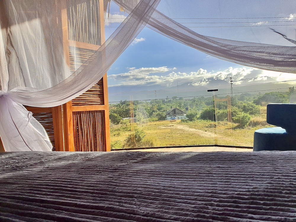 King Suite with Mountain View - Photo 4