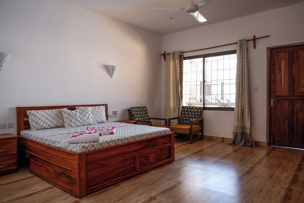 Deluxe Double Room, Patio, Garden View