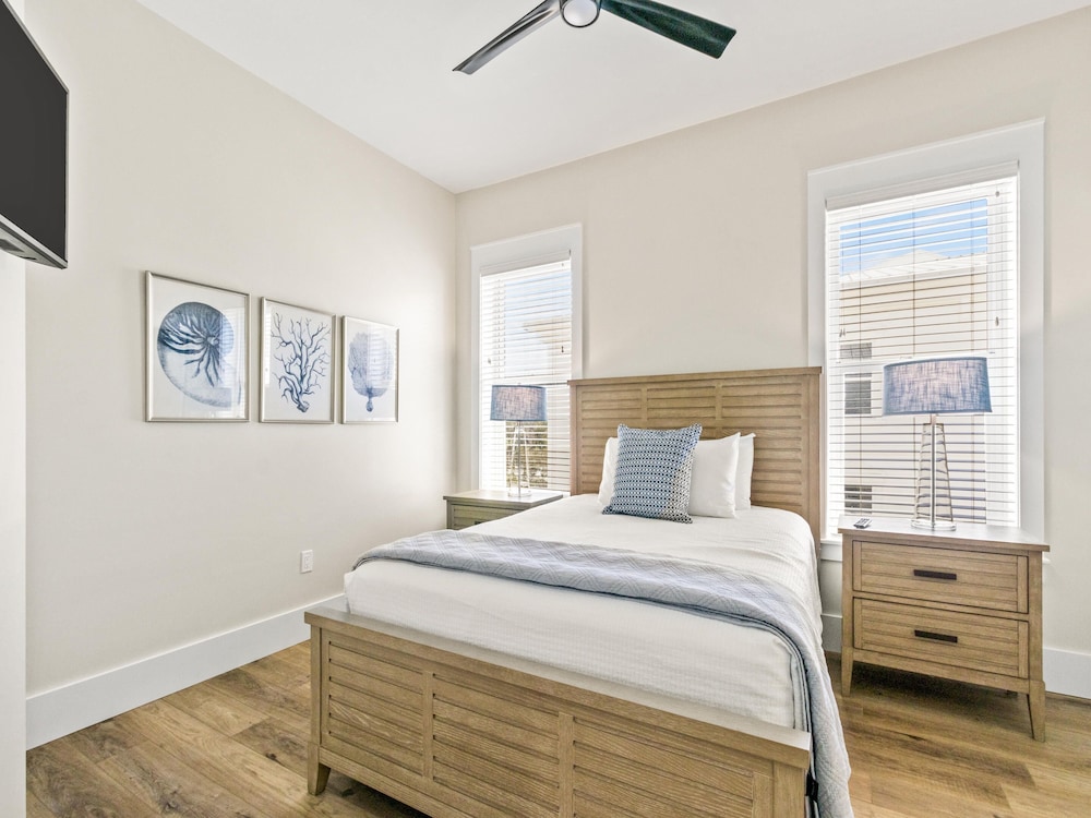 Condo (#401B - No Pets) photo 1