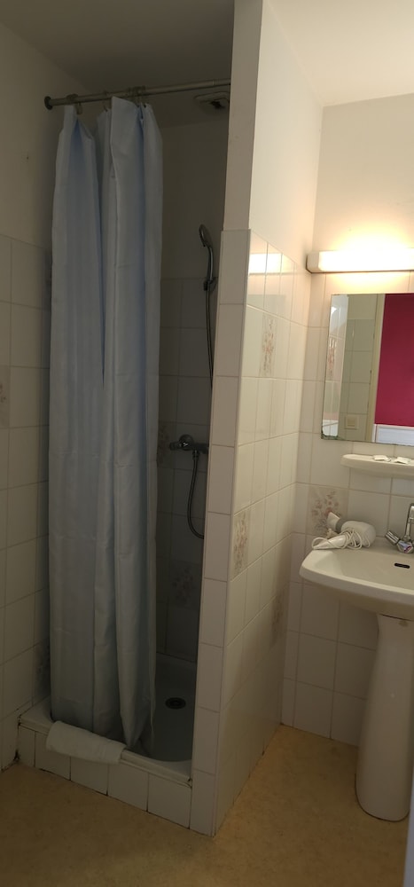 Classic Quadruple Room - Photo 2