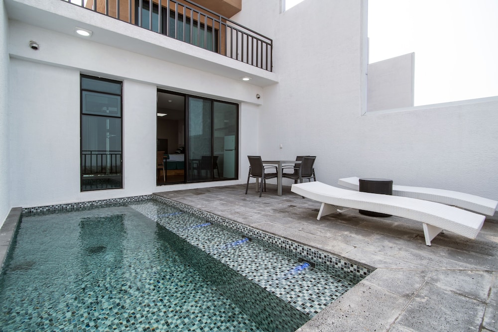 Deluxe Duplex (44 PY - Extra fee from 5th person on site/ KRW 100,000 for hot private pool) photo 3